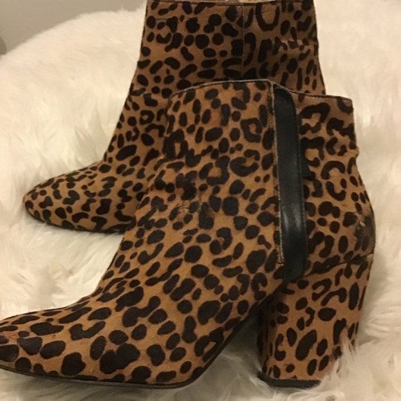 Nine West leopard print booties. 9 1/2 leather uppers - Picture 1 of 5